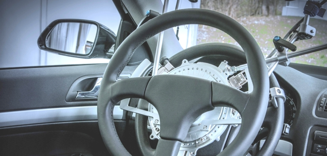 Measurement steering wheels with DTI and CAN bus compatibility
